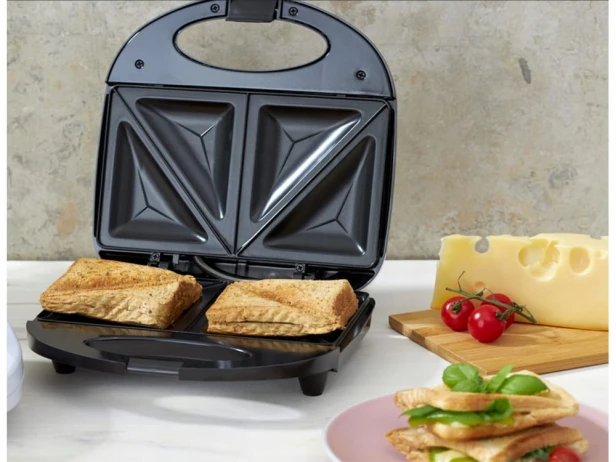 Opiekacz kanapek tostów 750W - Sandwich Maker