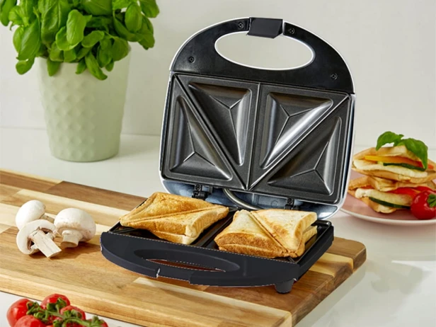 Opiekacz kanapek tostów 750W - Sandwich Maker
